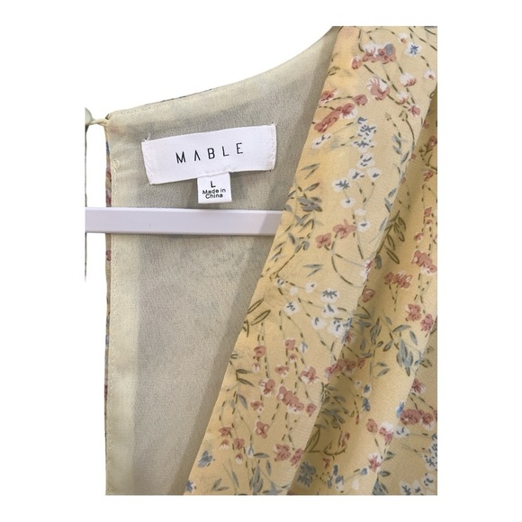 Mable Butter Yellow Ditsy Floral Ruched Long Sleeve Ruffle Hem Dress Size Large - Picture 2 of 5